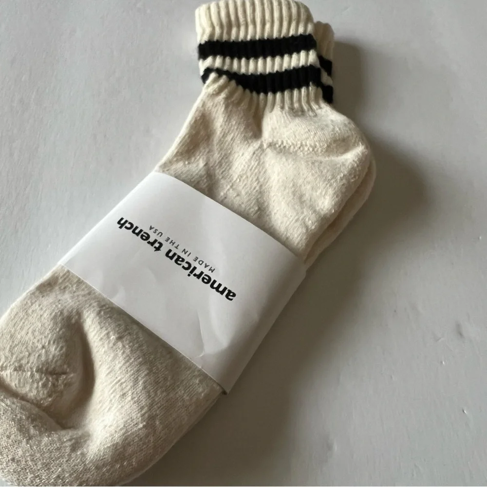 AMERICAN TRENCH MONO STRIPE QUARTER CREW SOCKS BLACK STRIPES OS NWT
